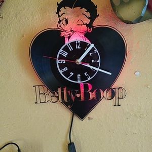 Betty boop led lights clock